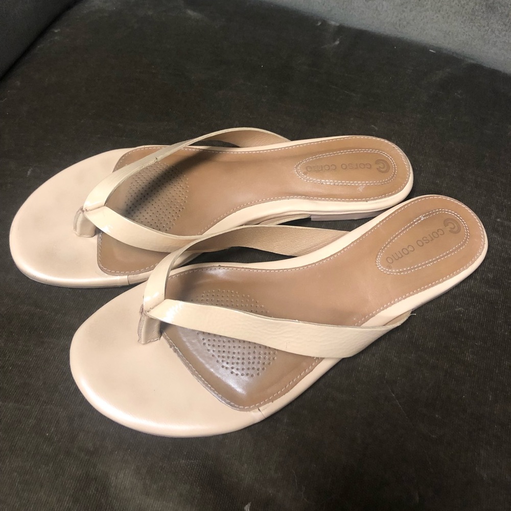 Corso como Flip Flops tan/nude color sandals